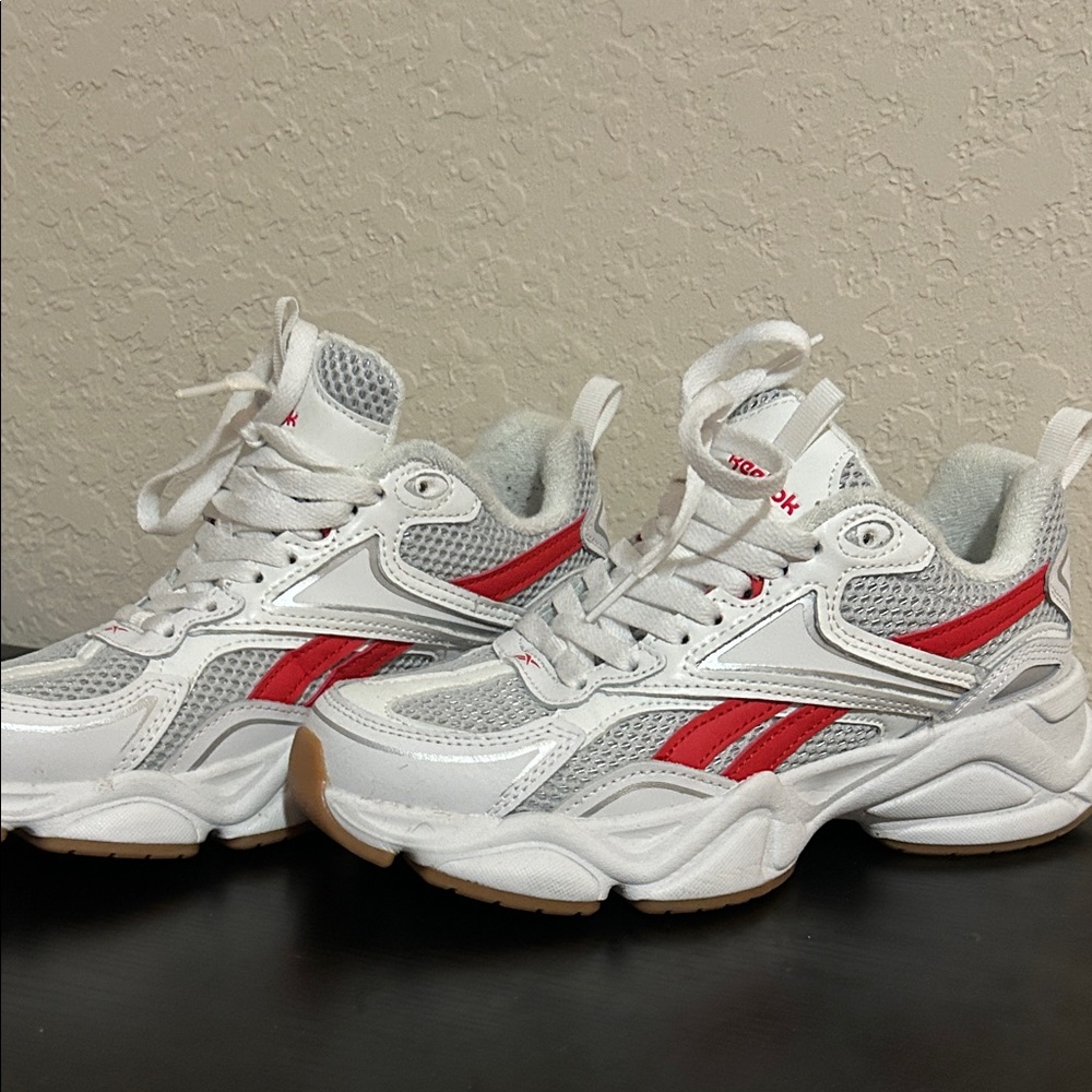 Reebok White Sneakers with Pink Accents and Gum Soles - Picture 3 of 5